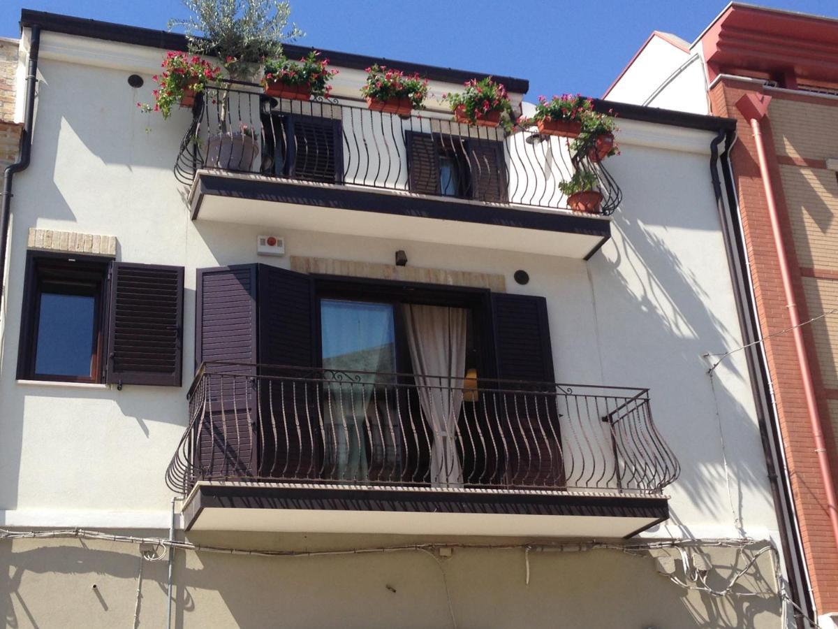 B&B Porta San Marco San Severo Ruang foto